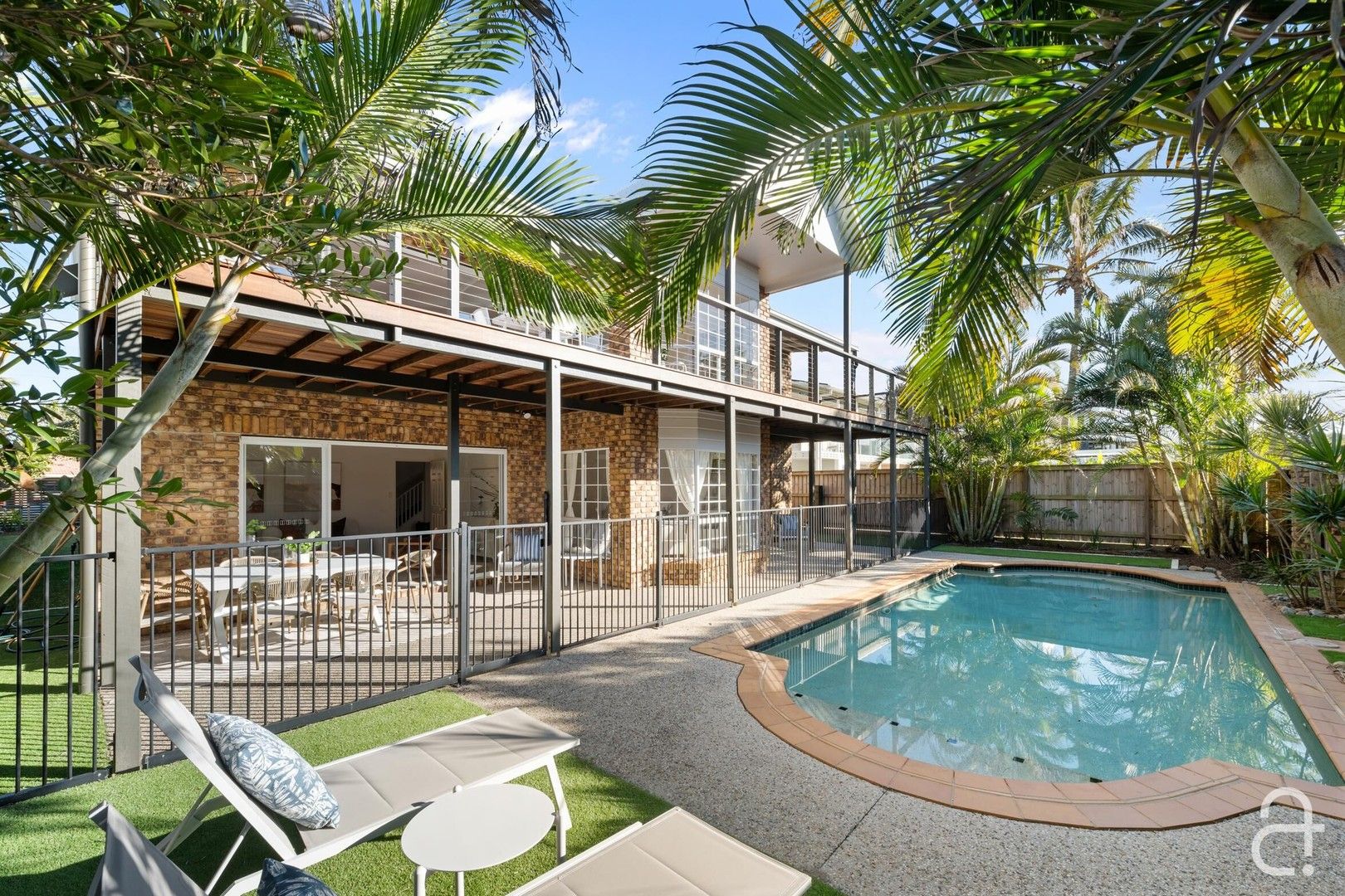 6 bedrooms House in 11 Oceanic Drive WARANA QLD, 4575