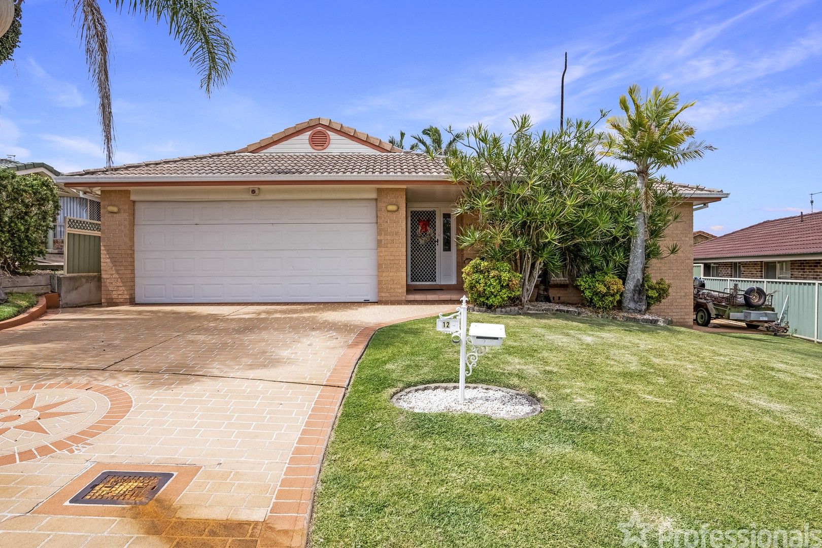 4 bedrooms House in 12 Burke Close FORSTER NSW, 2428