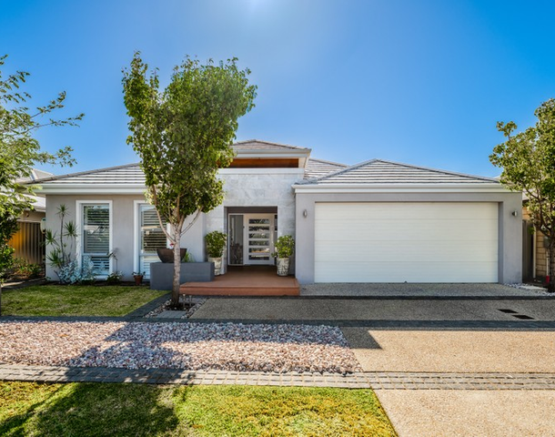 13 Barron Turn, South Yunderup WA 6208