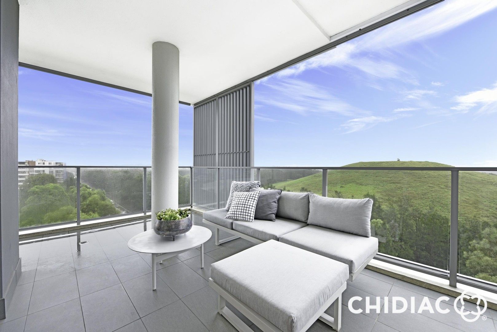 2 bedrooms Apartment / Unit / Flat in 702/41 Hill Rd WENTWORTH POINT NSW, 2127