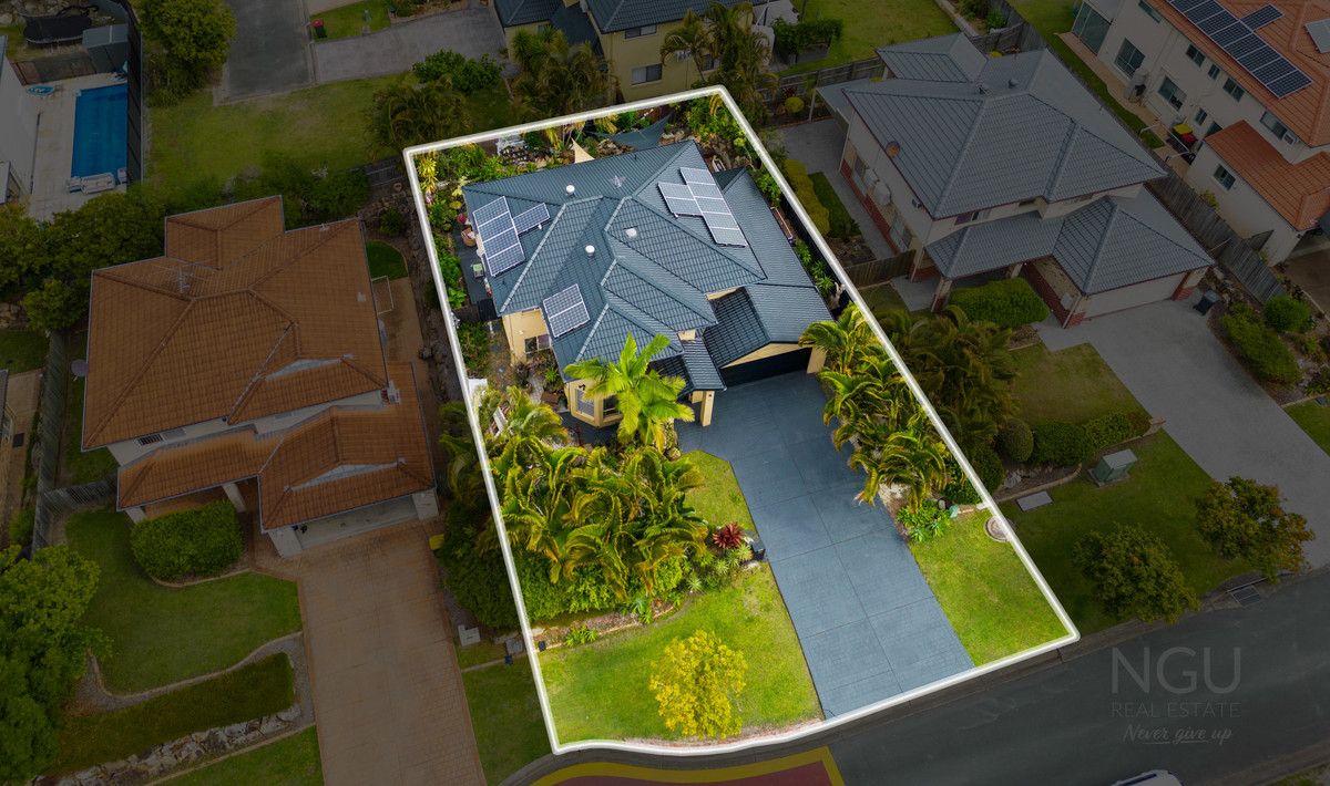 4 bedrooms House in 7 Boyland Street SEVENTEEN MILE ROCKS QLD, 4073