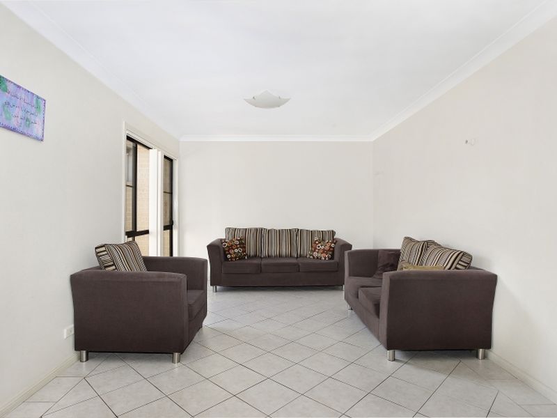 31B Walgett Close, Hinchinbrook NSW 2168, Image 2