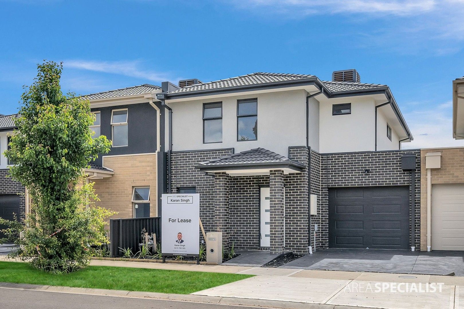 3 bedrooms House in 14 Spencer Circuit CRANBOURNE EAST VIC, 3977