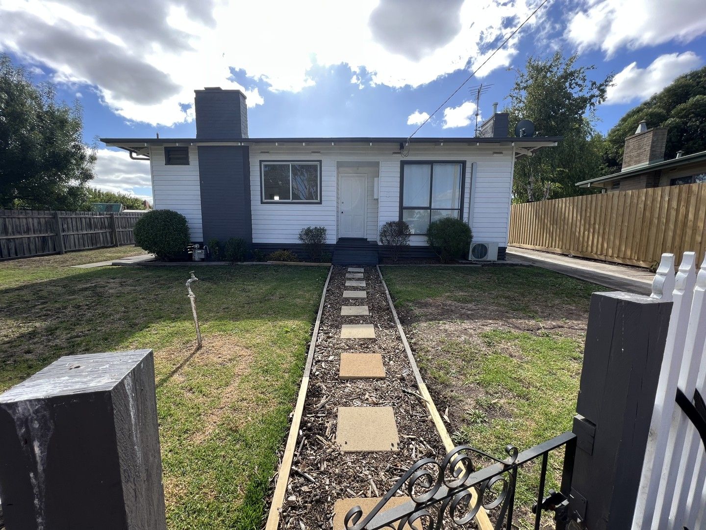 5 Smith St, Winchelsea VIC 3241 House For Rent Domain