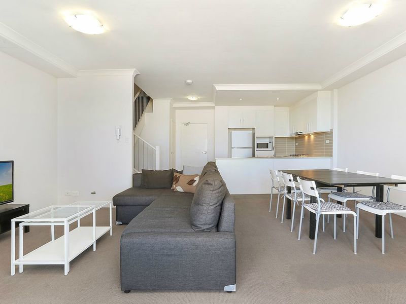 2 bedrooms Apartment / Unit / Flat in H506/9-11 Wollongong Road ARNCLIFFE NSW, 2205