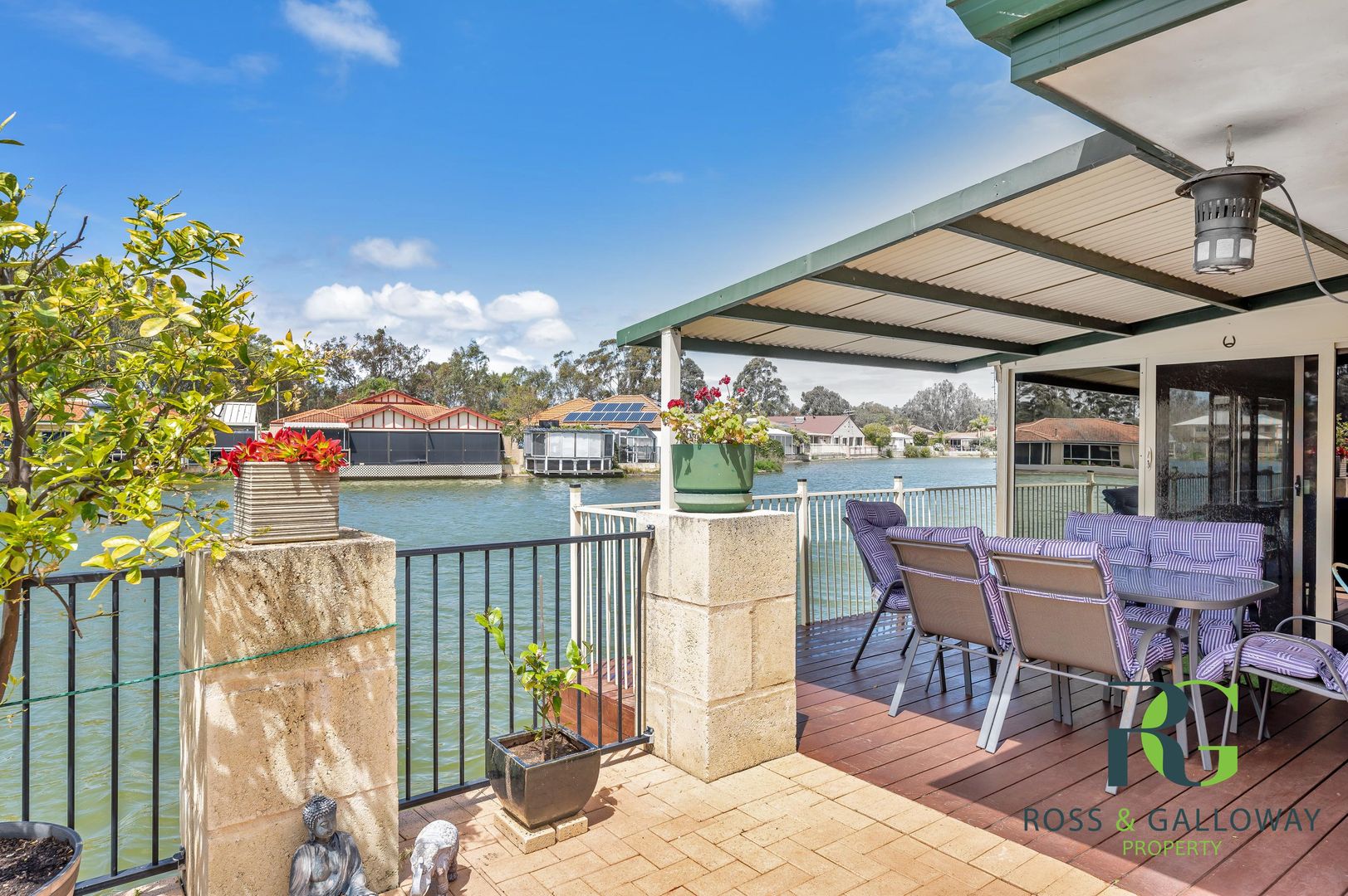 16 Foreshore Cove, South Yunderup WA 6208
