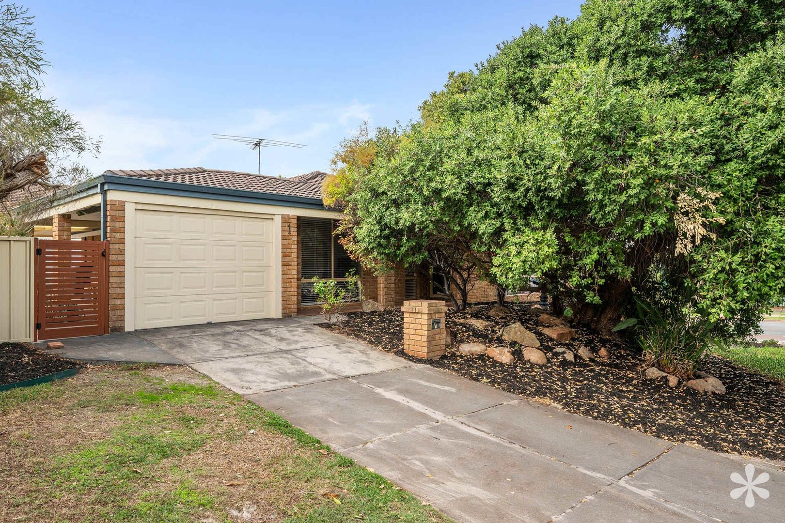 1 Brice Close, Leeming WA 6149, Image 2