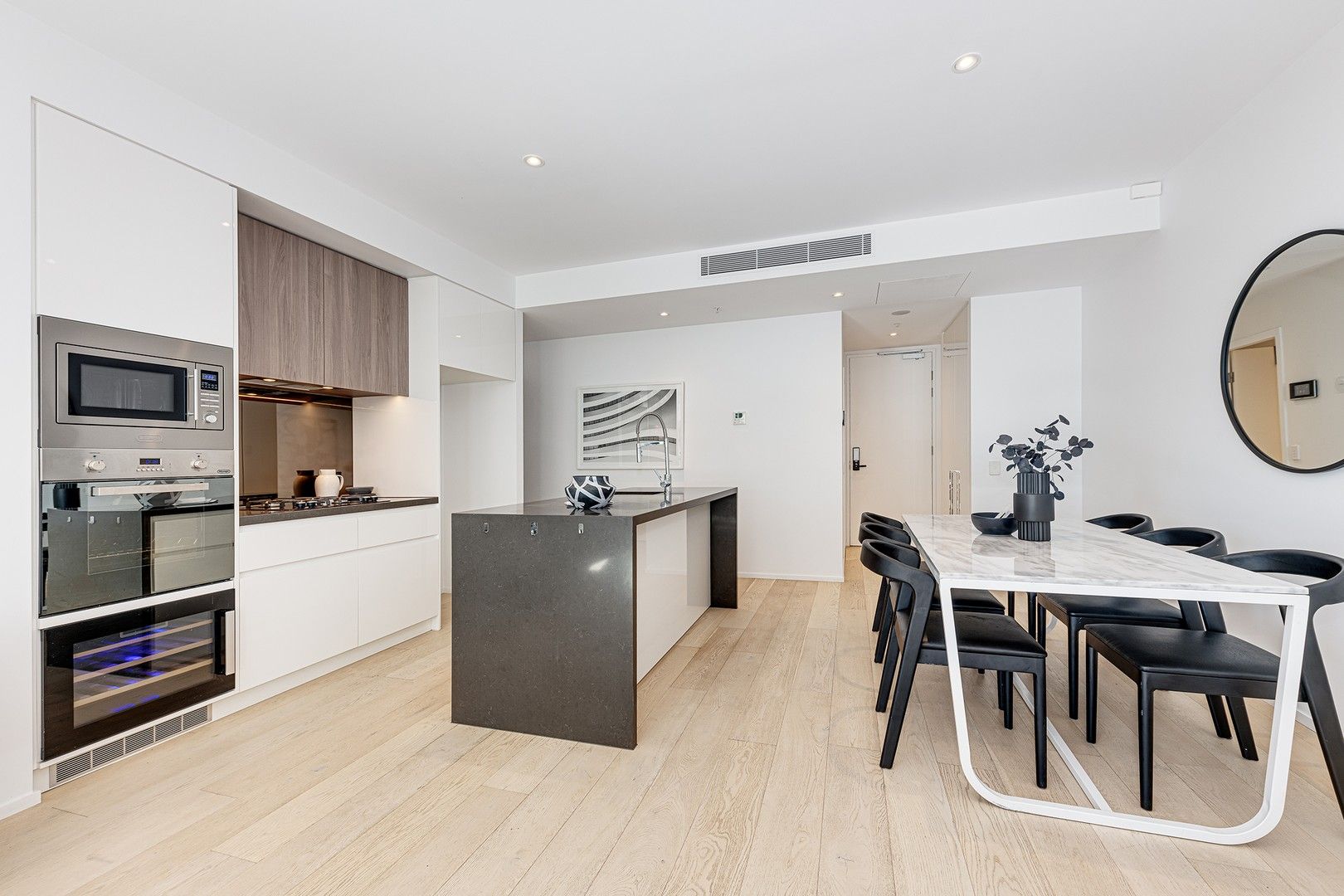 S703/6 Galloway Street, Mascot NSW 2020, Image 2