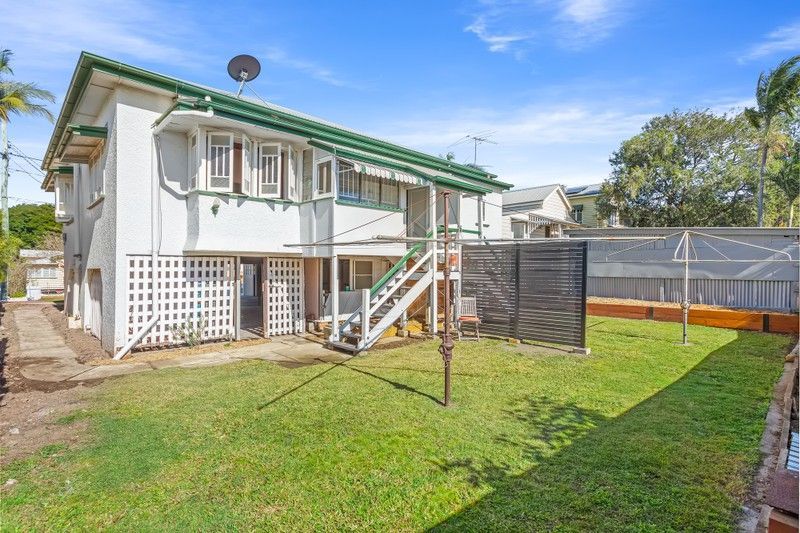 32 Young Street, Annerley QLD 4103, Image 1