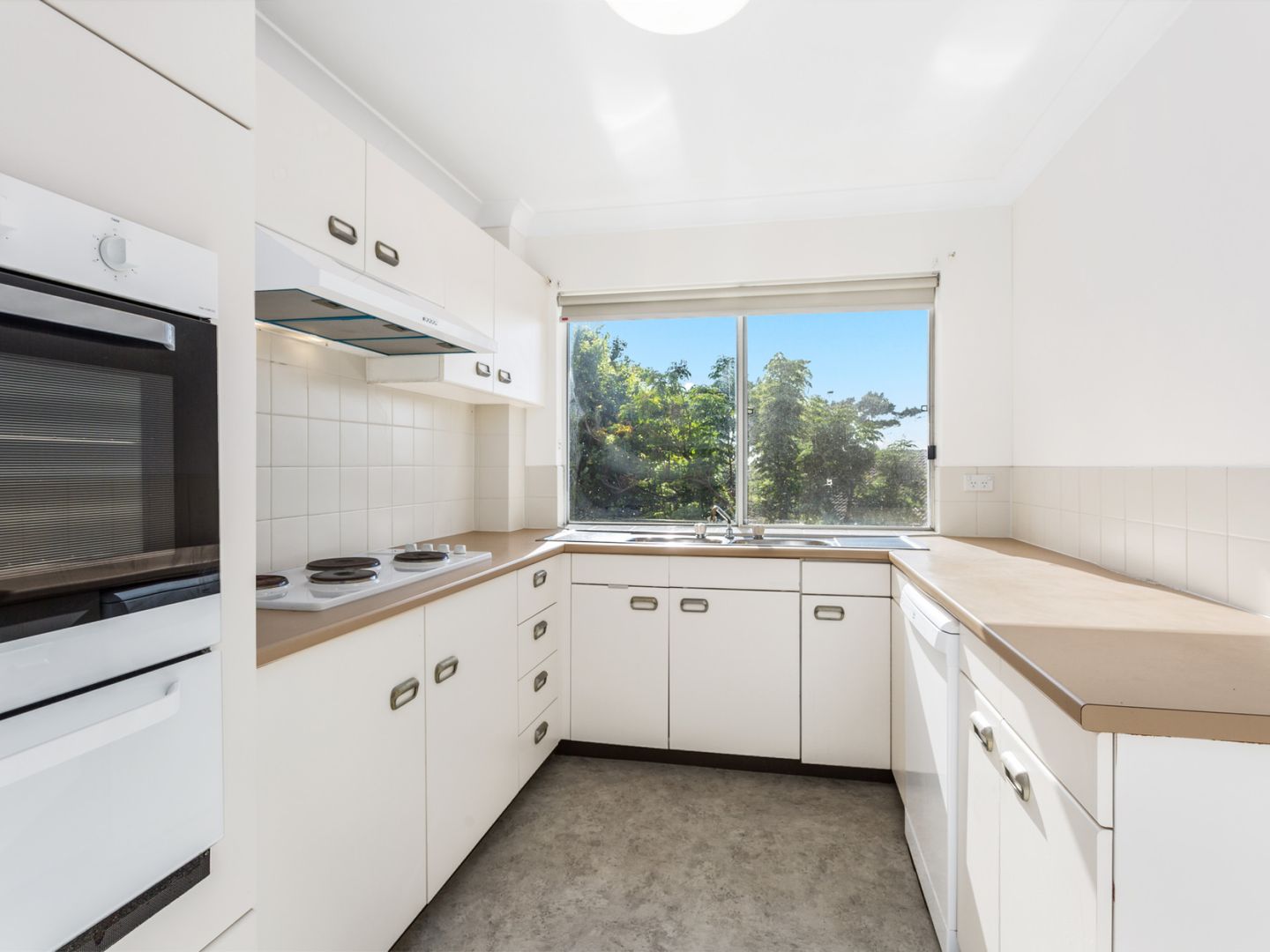 7/16 The Crescent, Dee Why NSW 2099, Image 2