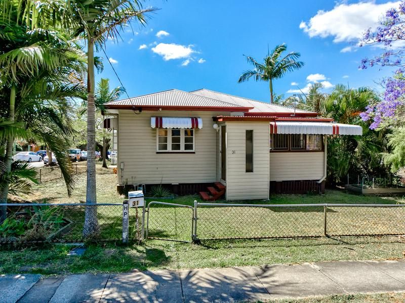 31 Hilltop Avenue, CHERMSIDE QLD 4032, Image 0