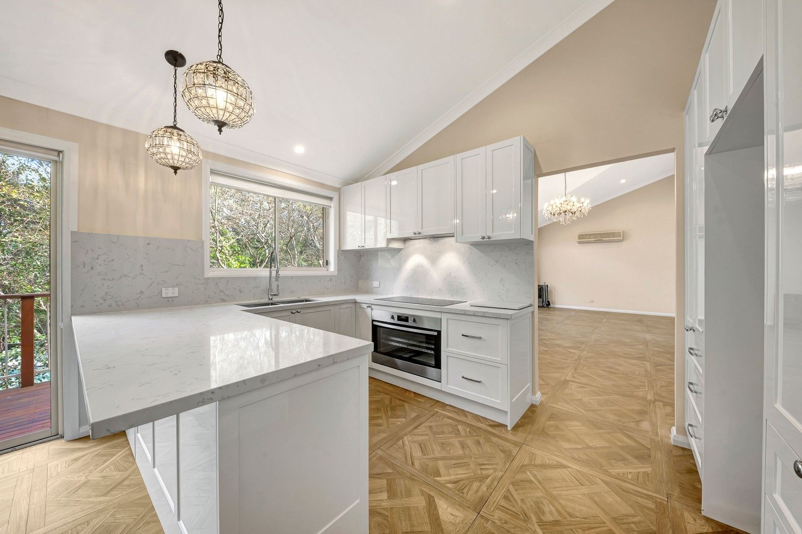 4 bedrooms House in 2 Austral Avenue BEECROFT NSW, 2119