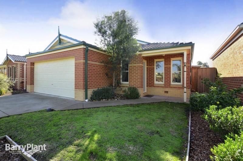 13 Syme Road, Pakenham VIC 3810