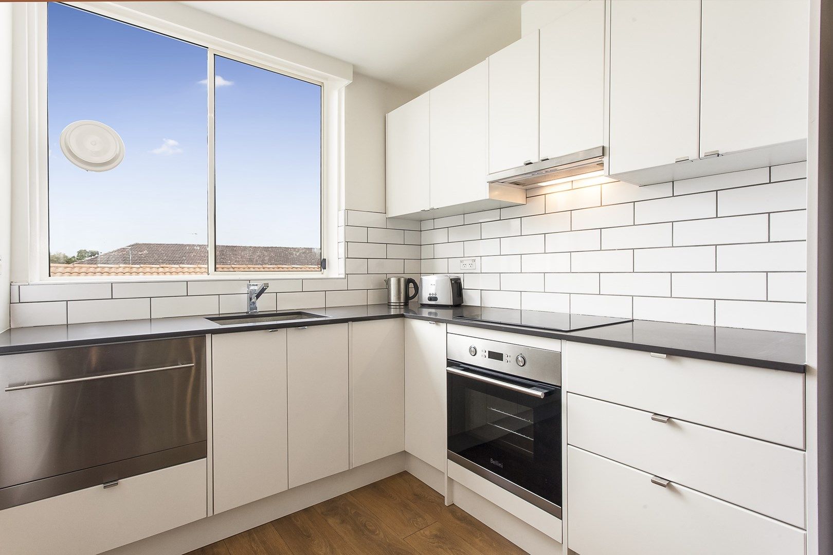 2 bedrooms Apartment / Unit / Flat in 7/51 Westbury Street ST KILDA EAST VIC, 3183