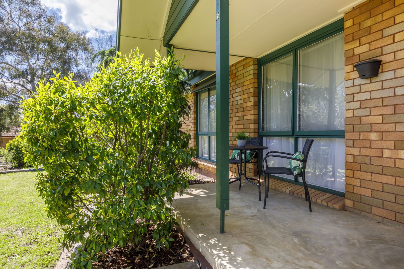 16 Hyndes Crescent, Holder ACT 2611, Image 2