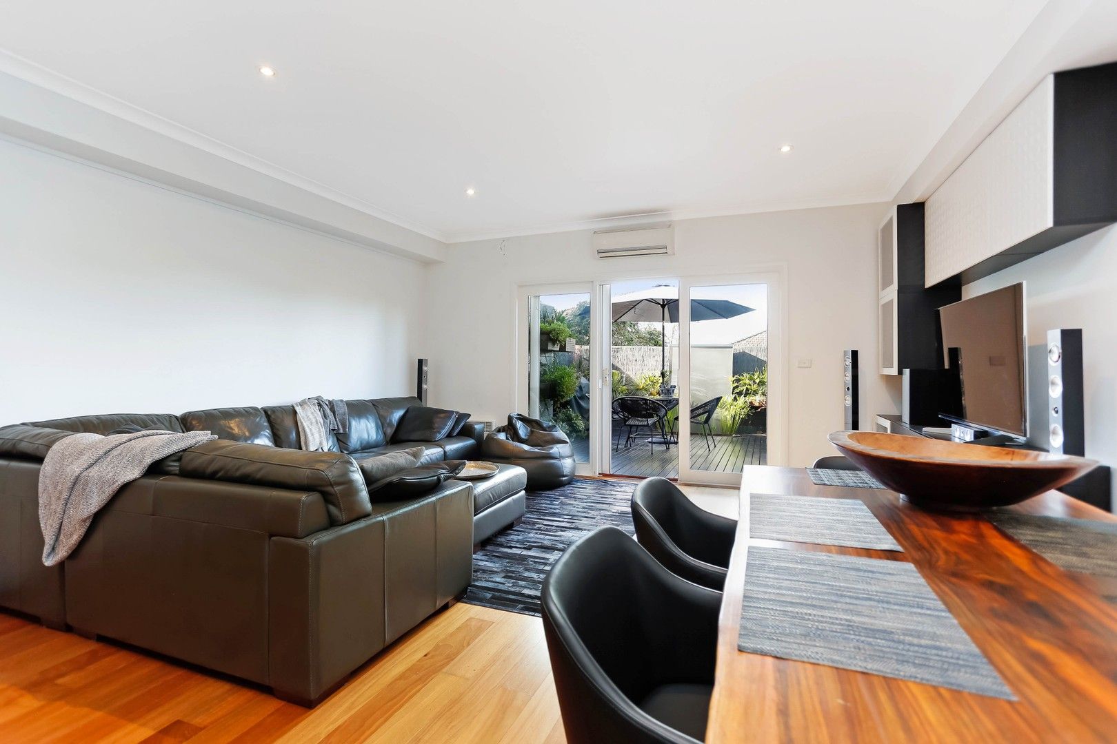 3 bedrooms Townhouse in 5 Nunan Street BRUNSWICK EAST VIC, 3057