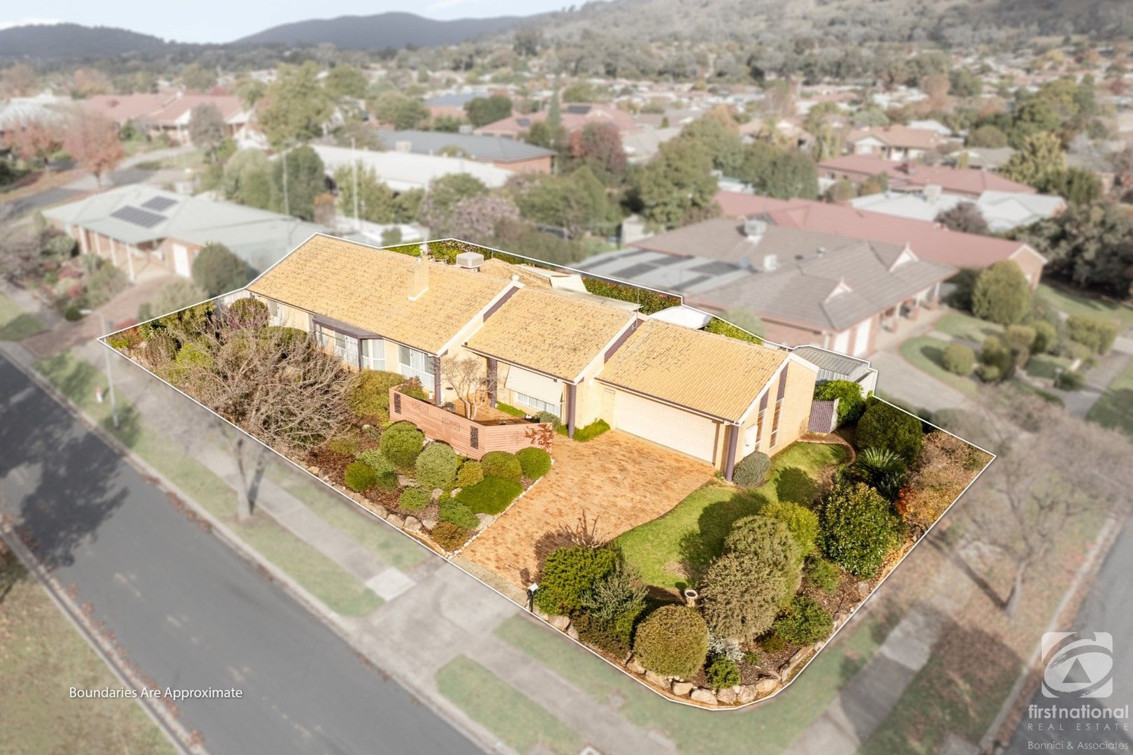 37 Falcon Circuit, West Wodonga VIC 3690, Image 0