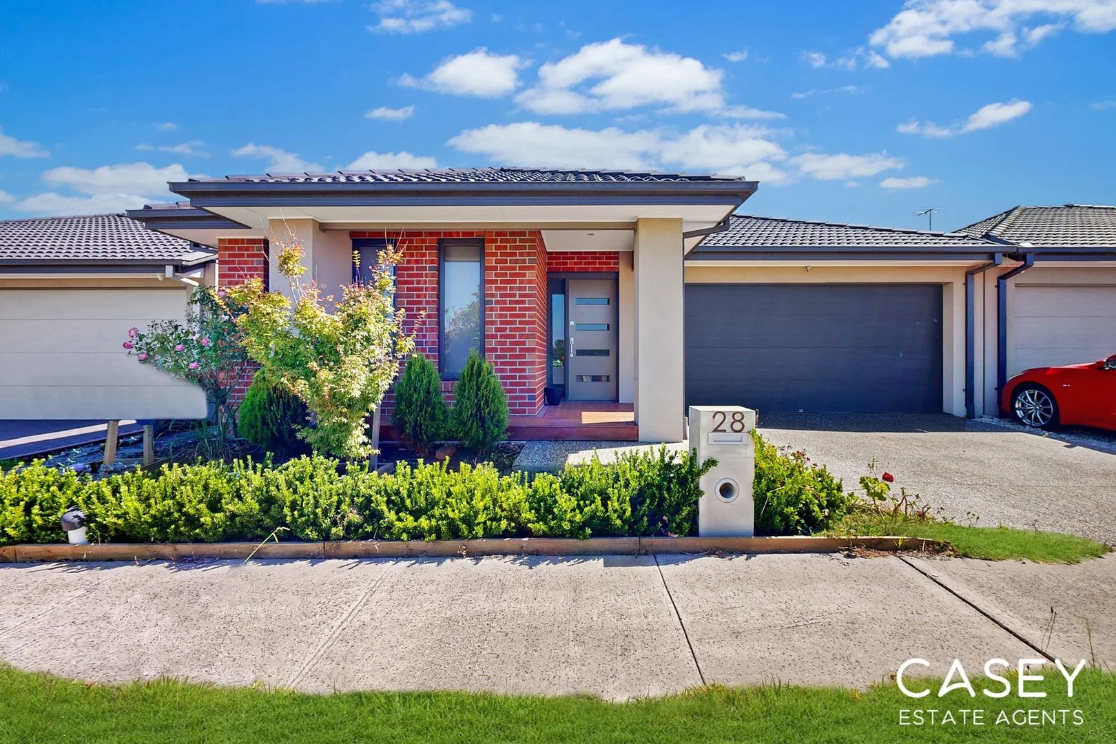 28 Grande Belmond Avenue, Clyde VIC 3978