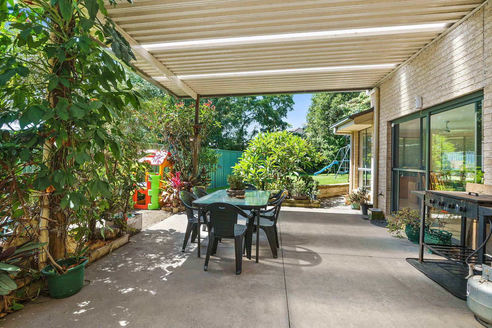 24 Suncrest Avenue, Sussex Inlet NSW 2540, Image 2