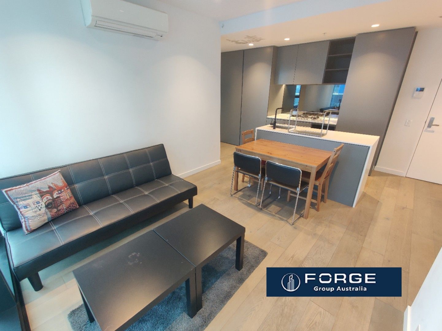 2 bedrooms Apartment / Unit / Flat in 3405/462 Elizabeth Street MELBOURNE VIC, 3000