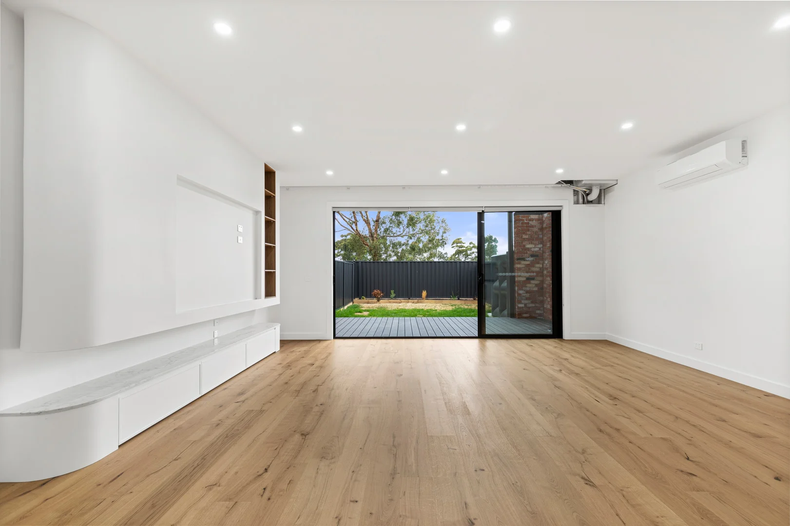 Additional image 5 of 2/20 Mirls Street, Newport VIC 3015