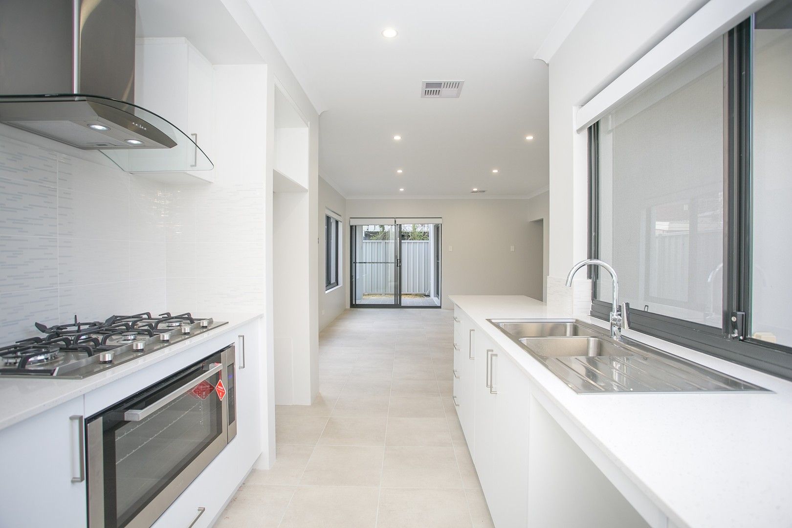 5 bedrooms House in 3/119 Fairway CRAWLEY WA, 6009