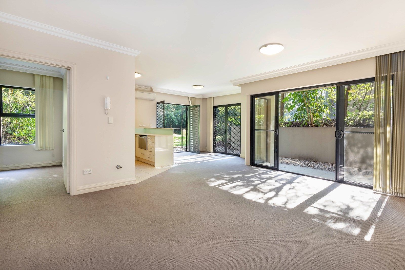 2 bedrooms Apartment / Unit / Flat in 1/20-26 Hume Street WOLLSTONECRAFT NSW, 2065