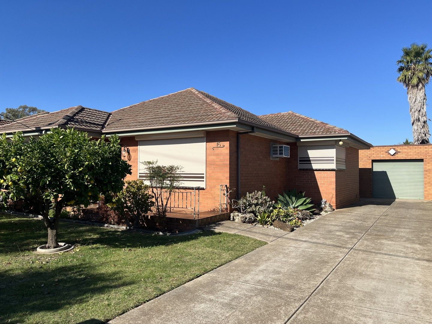 3 bedrooms House in 15 Hodge Street WERRIBEE VIC, 3030