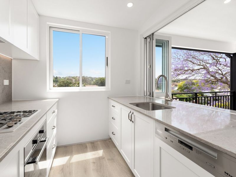 2 bedrooms Apartment / Unit / Flat in 1/68 Coogee Bay Road COOGEE NSW, 2034