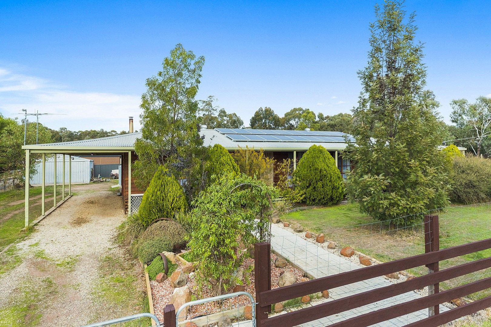 5 Settlers Place, Maiden Gully VIC 3551, Image 0