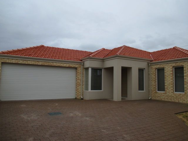 4 bedrooms House in 405a Knutsford Avenue KEWDALE WA, 6105