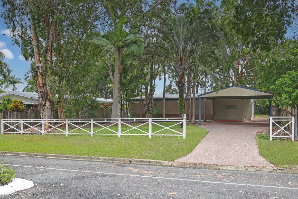 Picture of 43 Endeavour Rd, CLIFTON BEACH QLD 4879