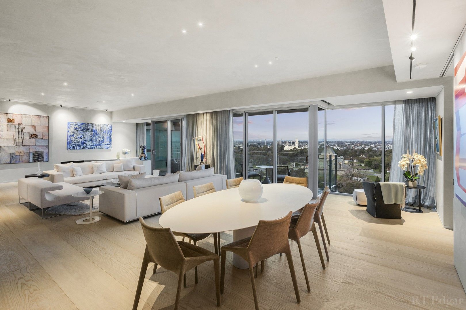 3 bedrooms Apartment / Unit / Flat in 2006/368 St Kilda Road MELBOURNE VIC, 3004