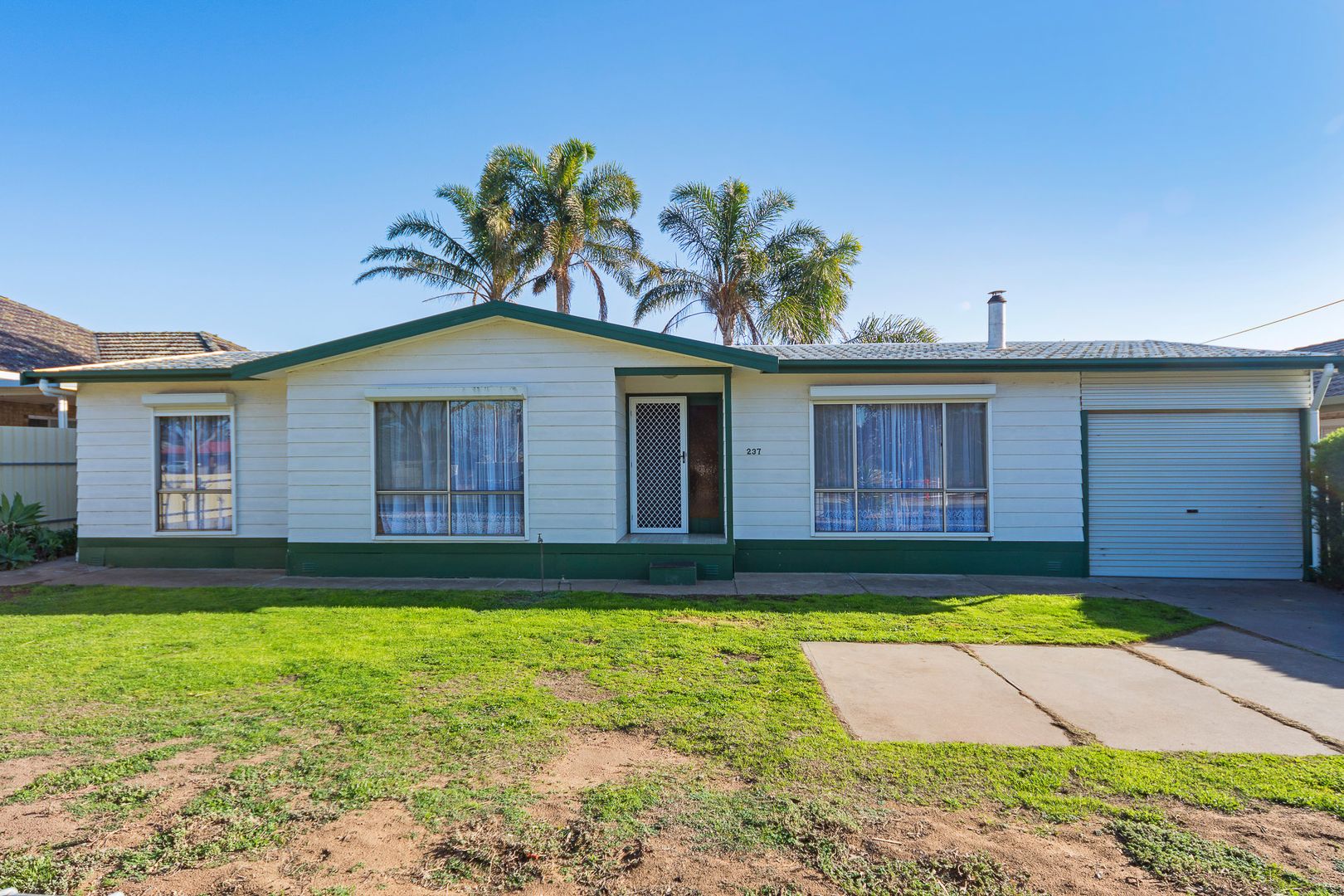 237 Adelaide Road, Murray Bridge SA 5253