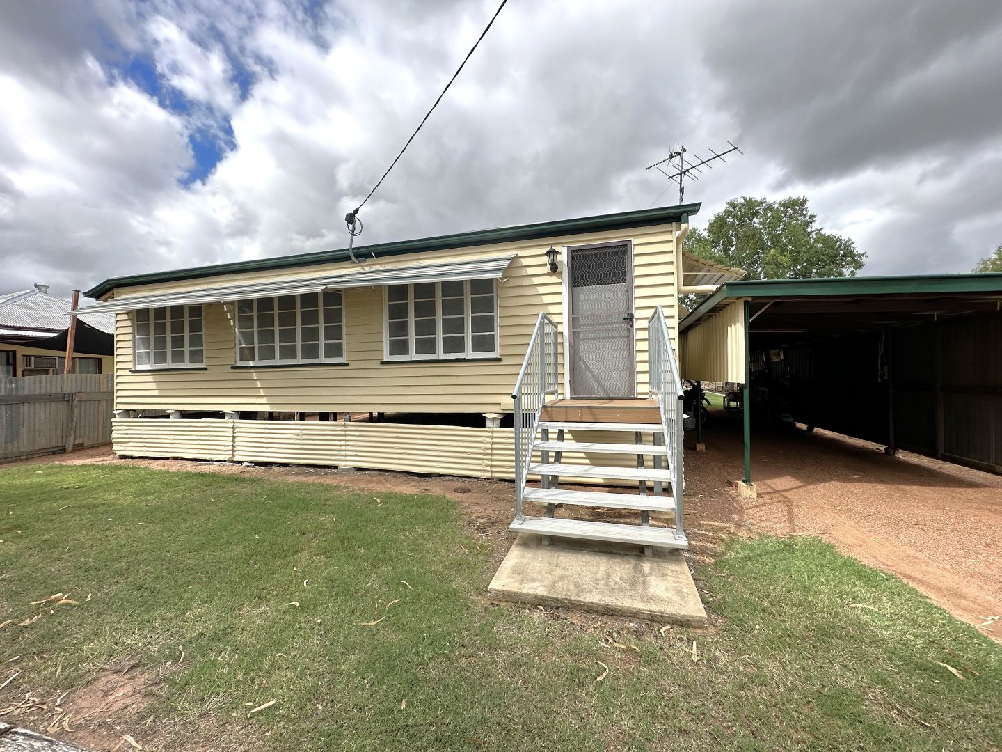 13 Plane Street, Barcaldine QLD 4725, Image 1