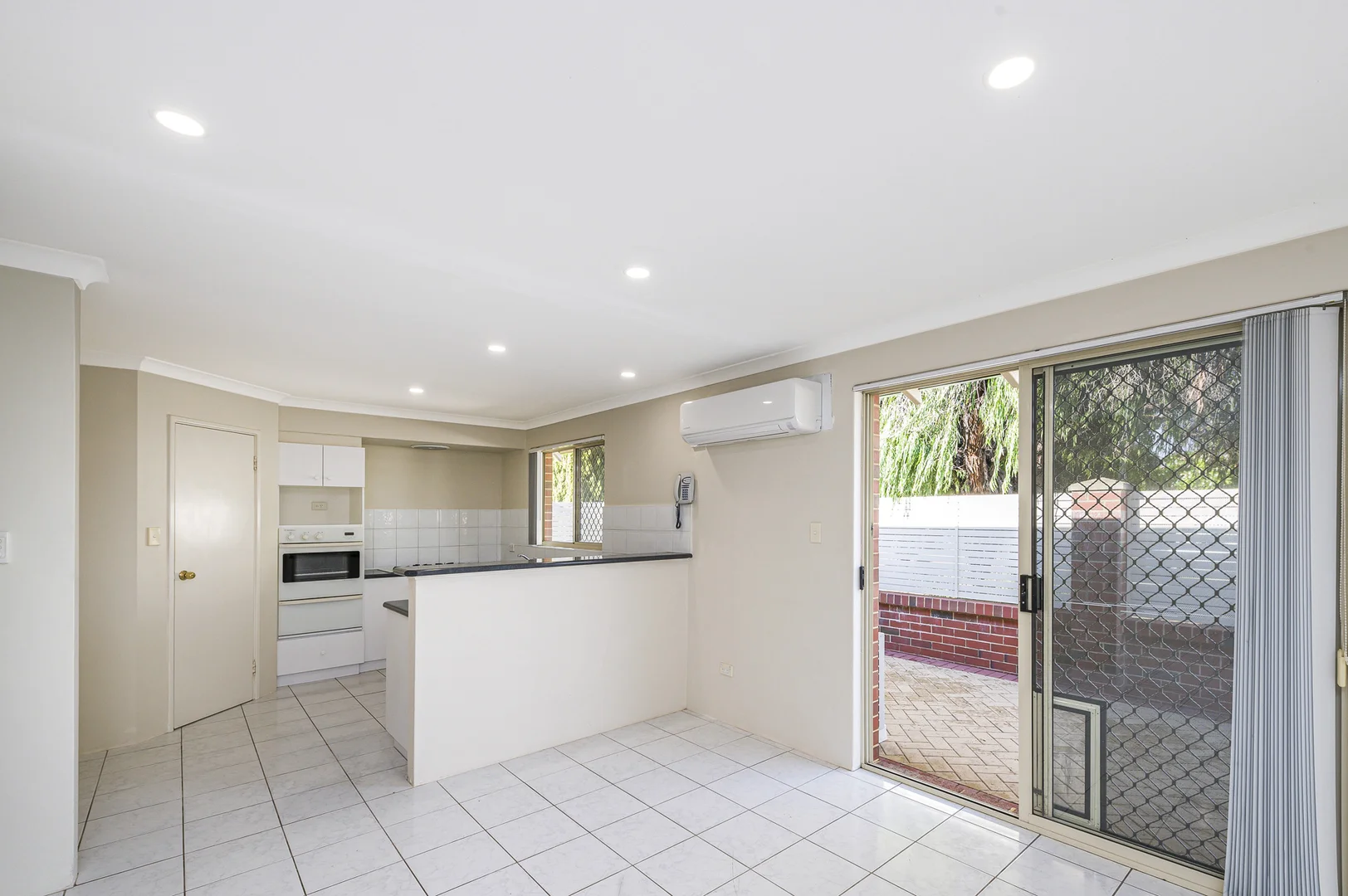 Additional image 3 of 2/33 Banksia Street, Joondanna WA 6060