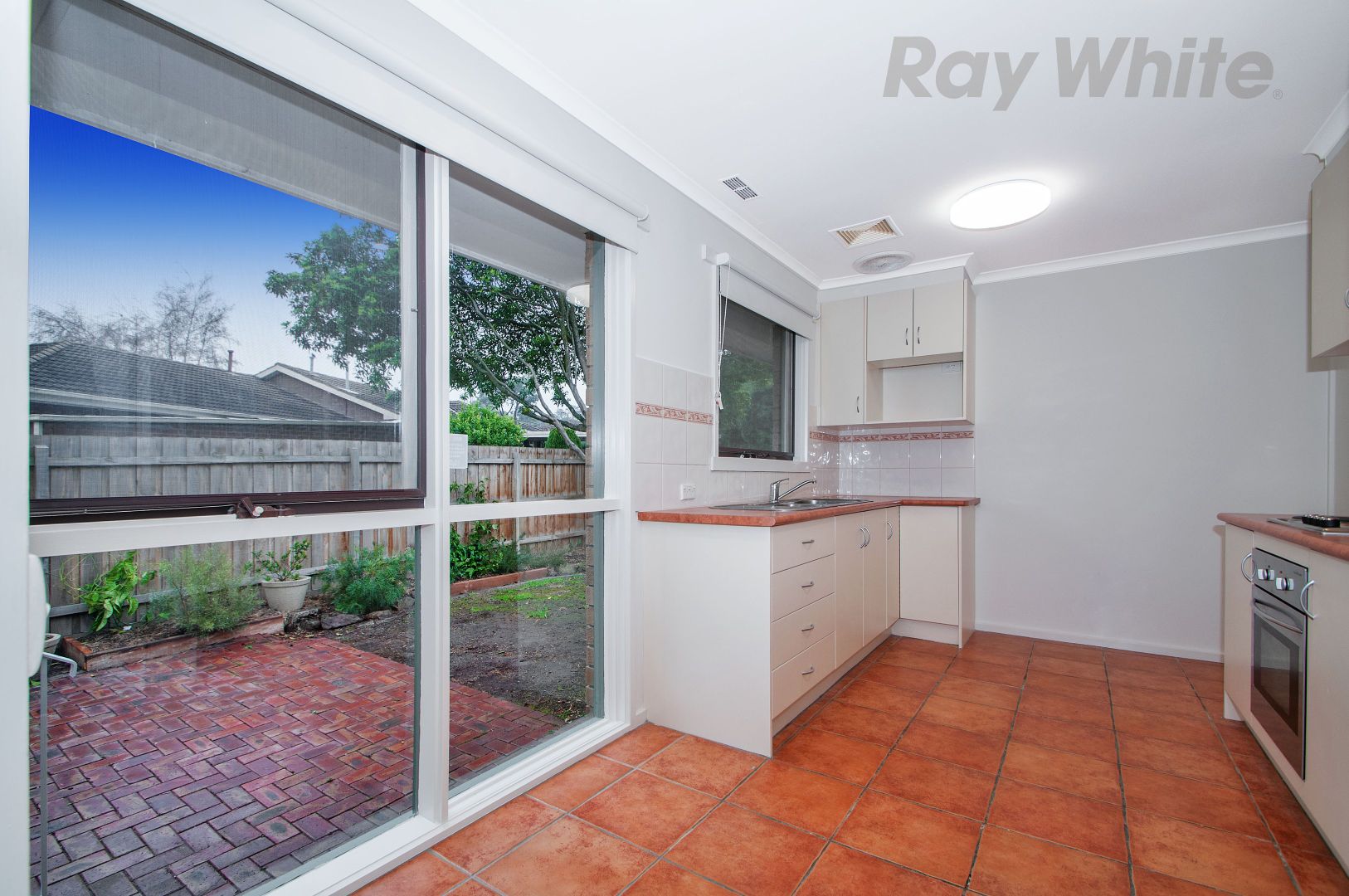 U3/23 WILLIAM ROAD, Croydon VIC 3136, Image 2