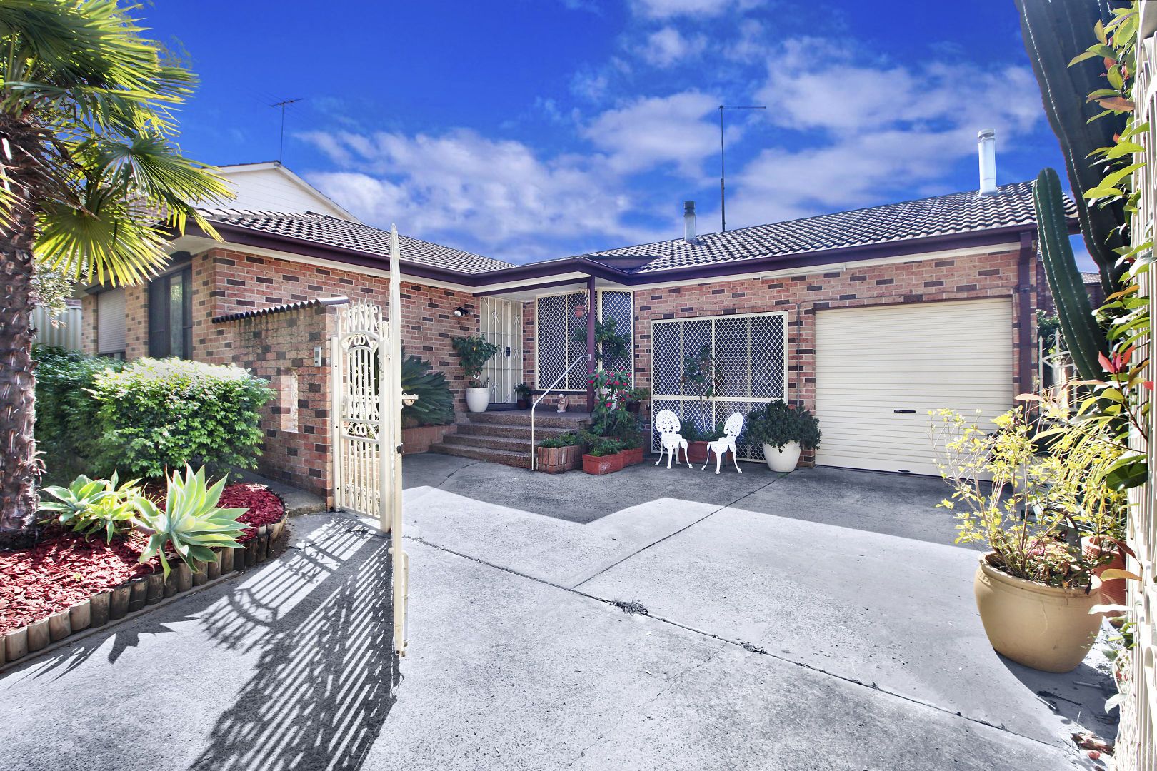25 Restwell Road, Bossley Park NSW 2176