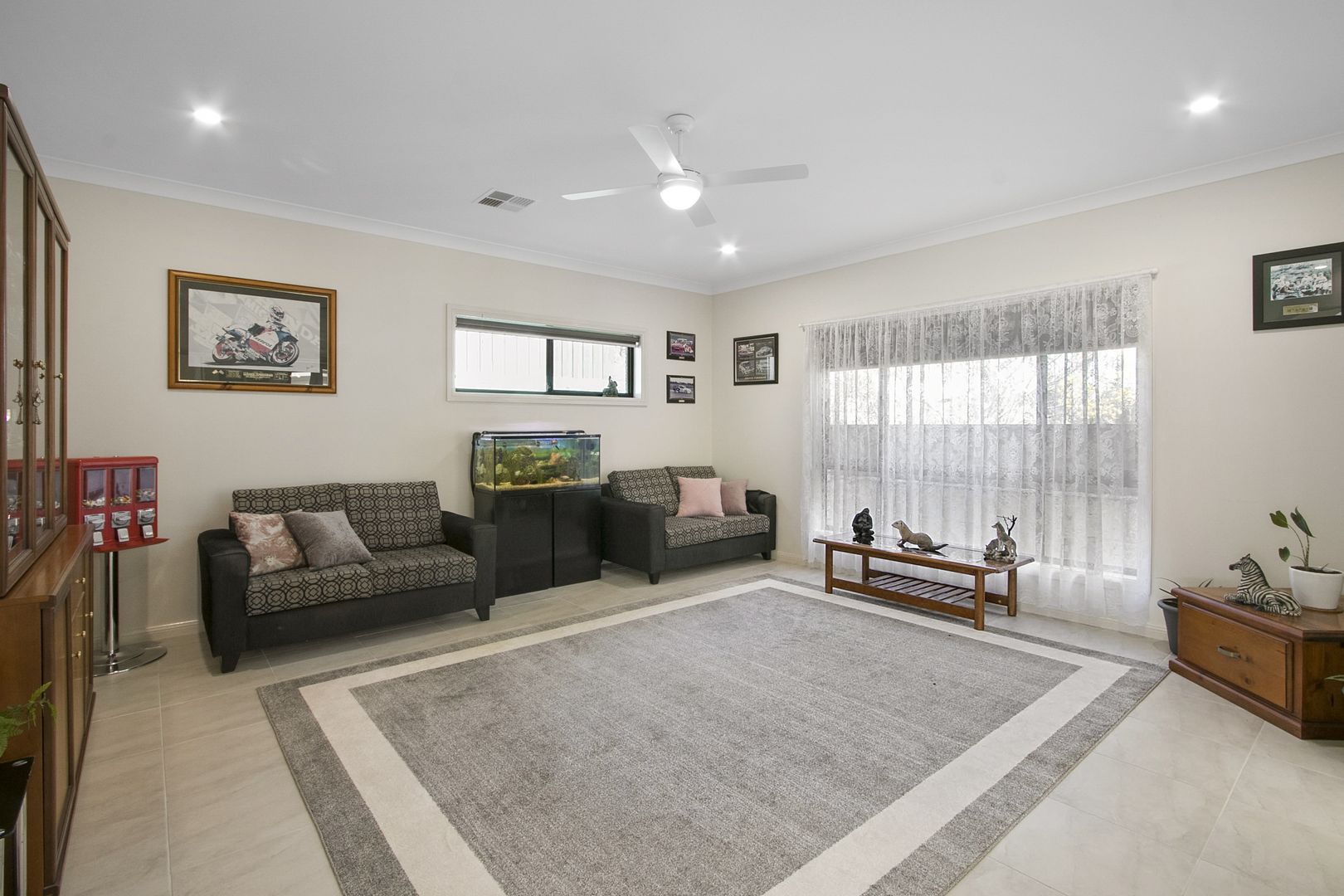 8 John Robb Court, Port Vincent SA 5581, Image 2