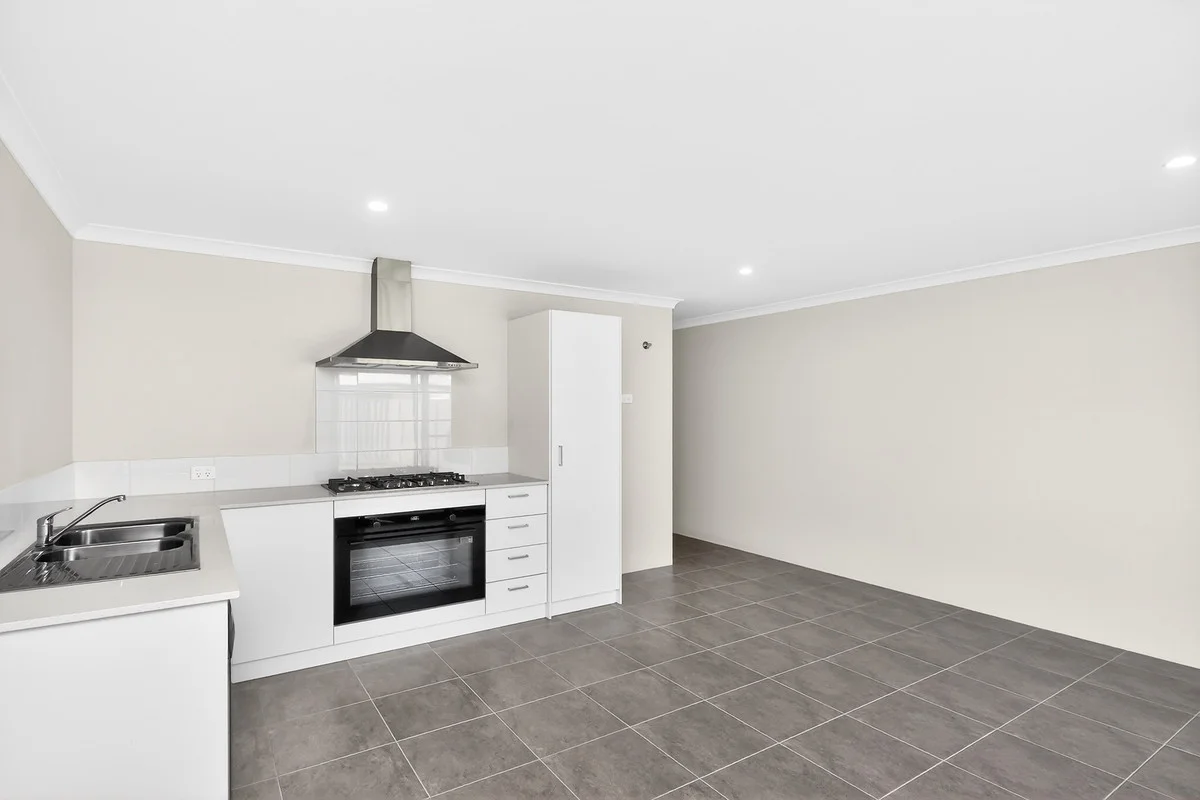 Additional image 5 of 30 Brumlow Way, Lakelands WA 6180