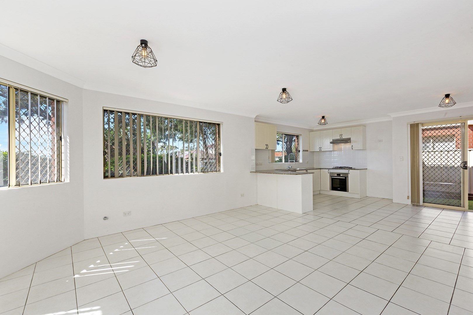 3 bedrooms Townhouse in 3/19 Wingello Street GUILDFORD NSW, 2161