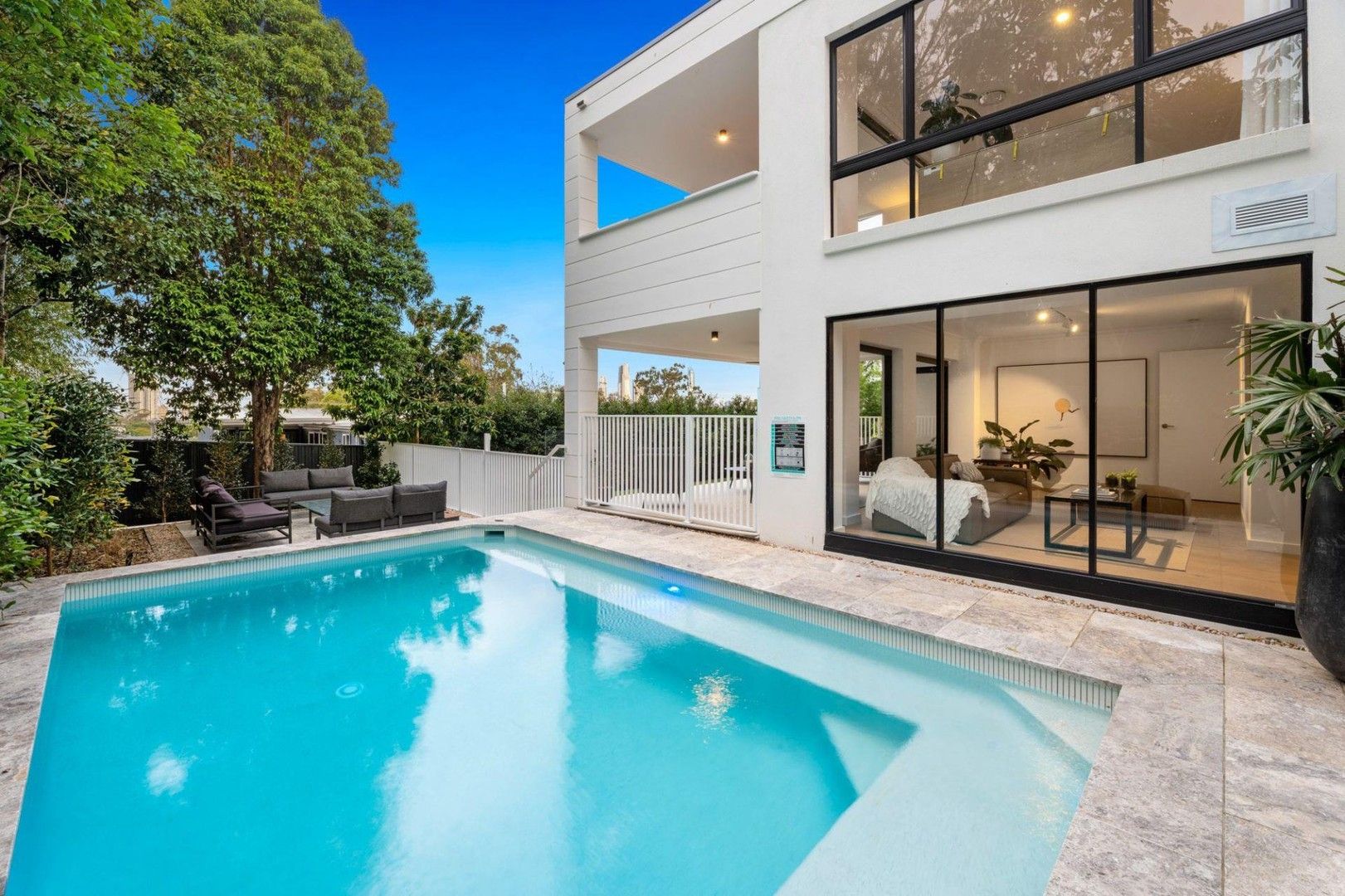 4 bedrooms House in 14 Maxwell Brown Drive SOUTHPORT QLD, 4215