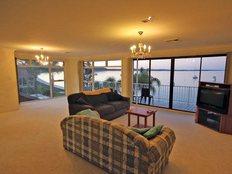 245 Soldiers Point Road, SALAMANDER BAY NSW 2317, Image 2