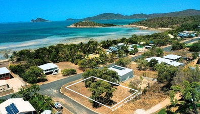 Picture of 55 Gloucester Avenue, HIDEAWAY BAY QLD 4800