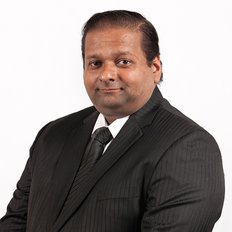 Hemish Dekker, Sales representative