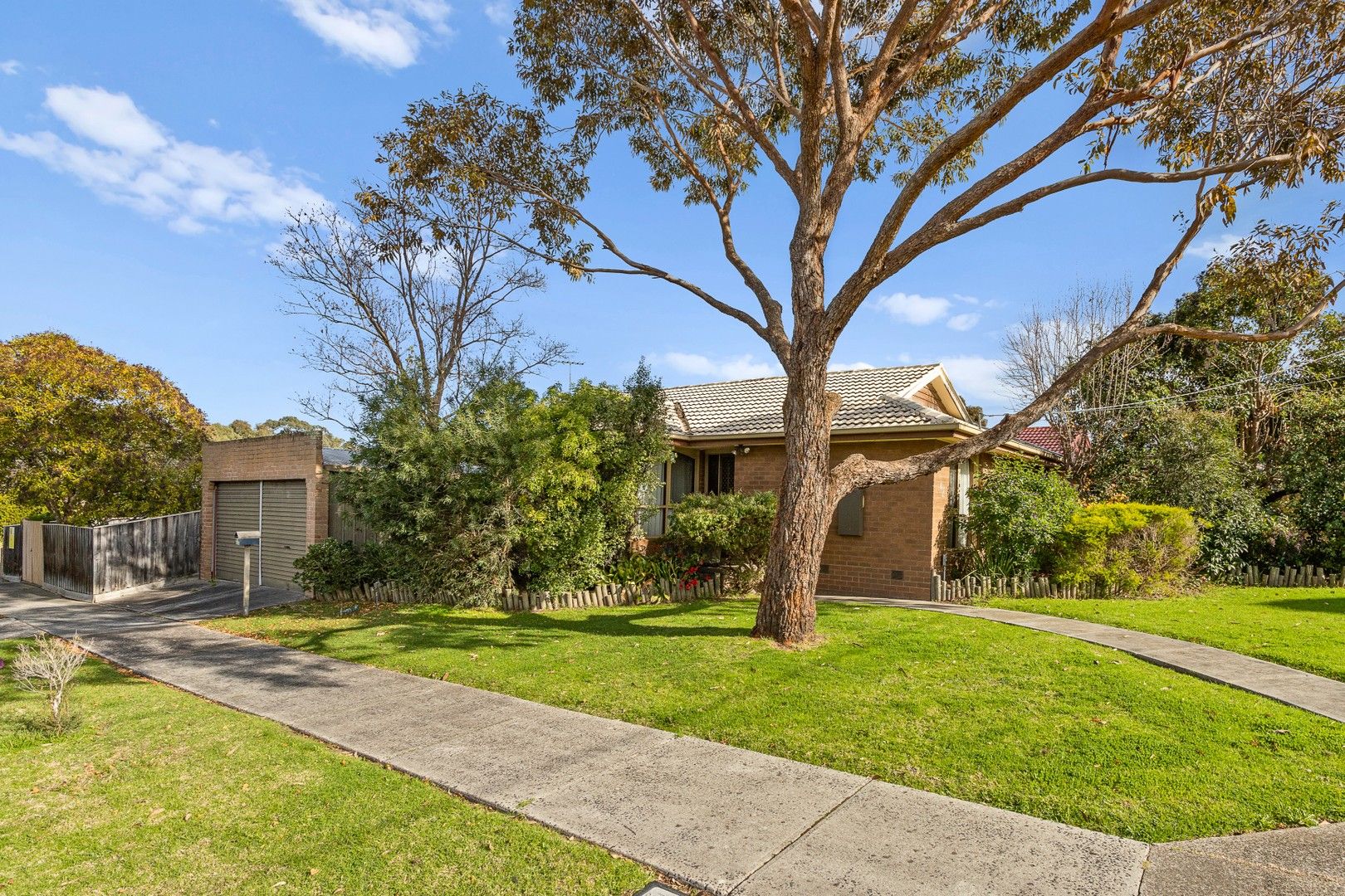 3 bedrooms House in 42 Medora Avenue BUNDOORA VIC, 3083