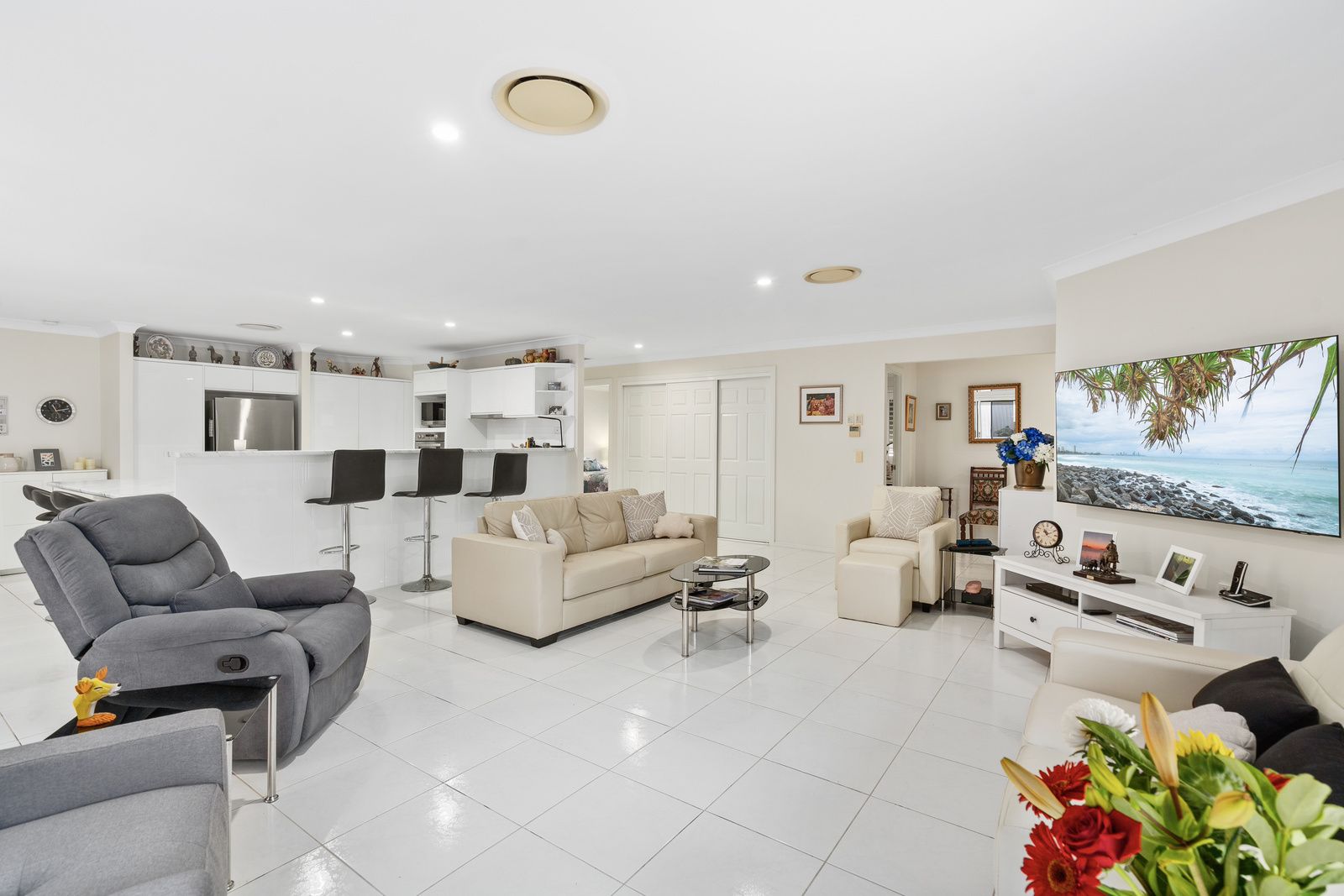 3 Greenwood Court Helensvale QLD 4212 Domain