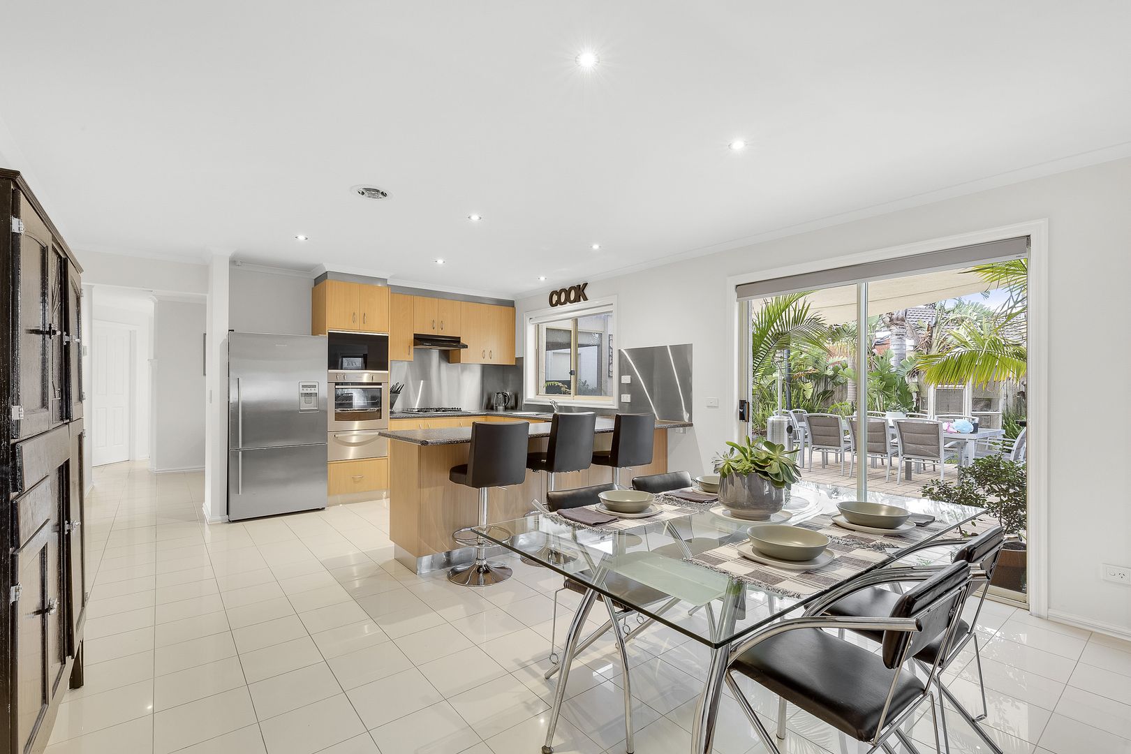 14 Pimelea Way, Hillside VIC 3037, Image 2