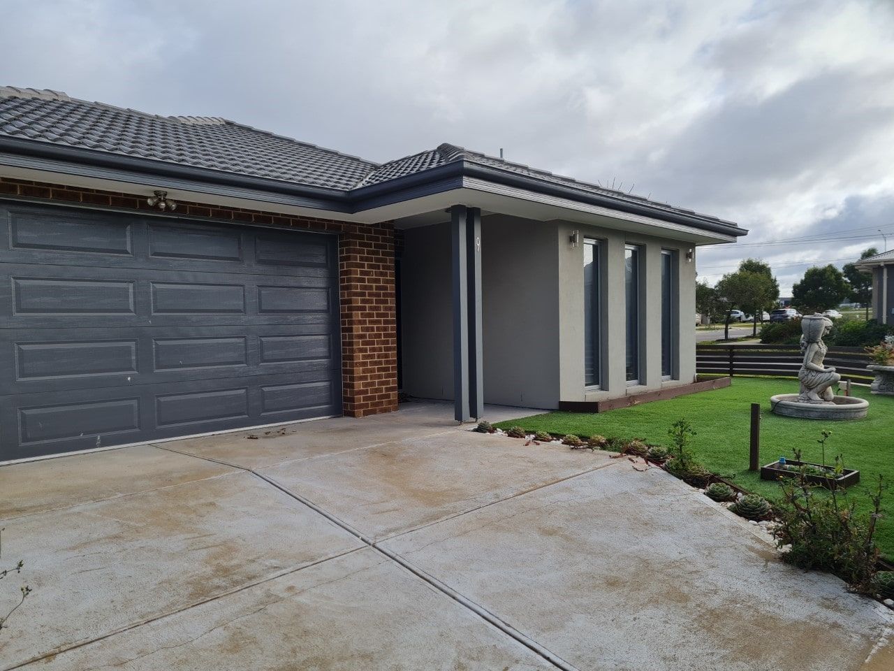 4 bedrooms House in 9 Echinacea Street TRUGANINA VIC, 3029