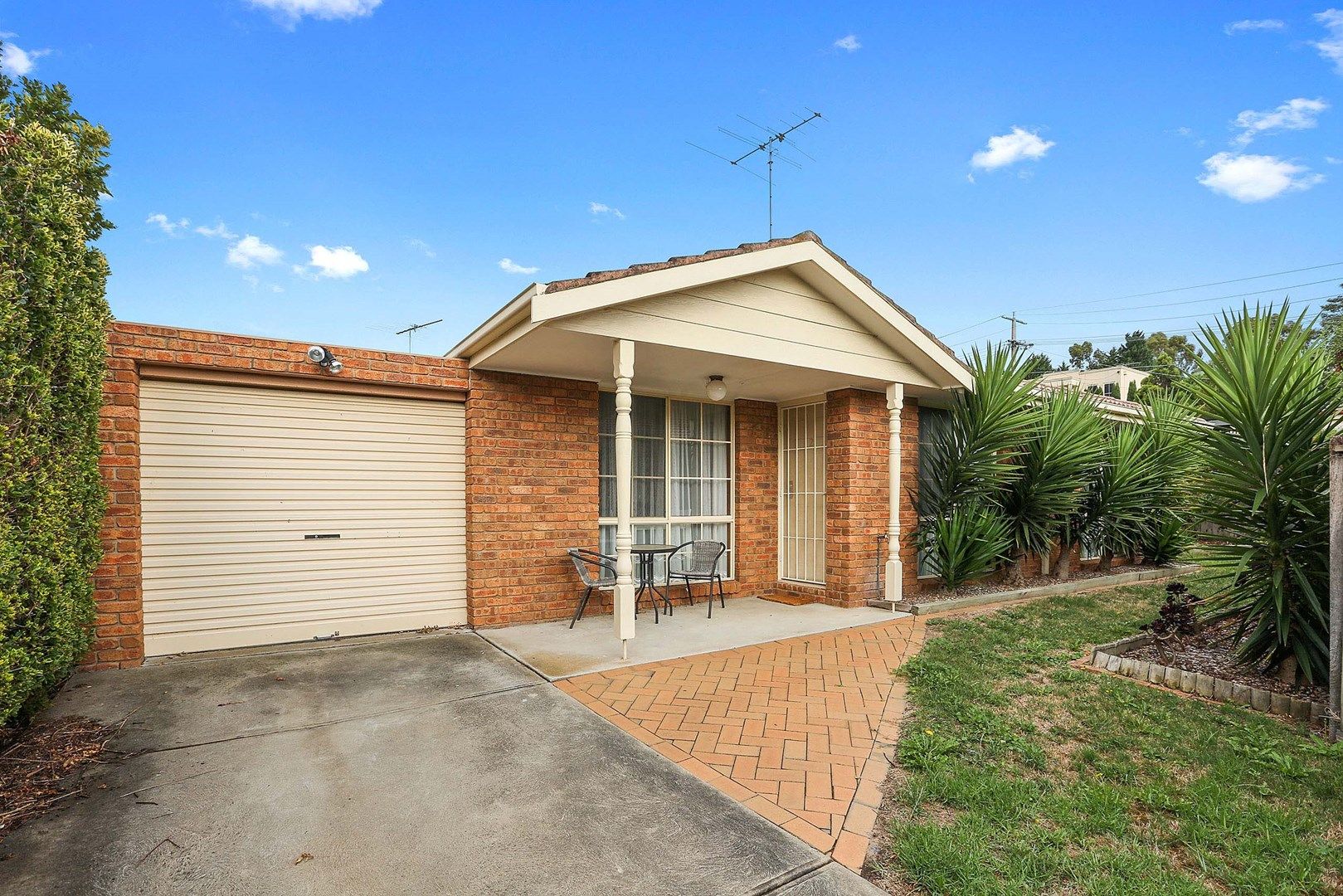 2/19 Waurn Park Court, Belmont VIC 3216, Image 0